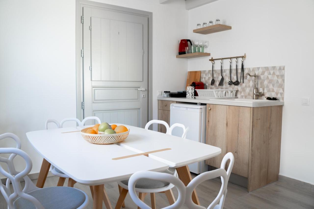 The Lighthouse Sunset View Suites Akrotírion 외부 사진