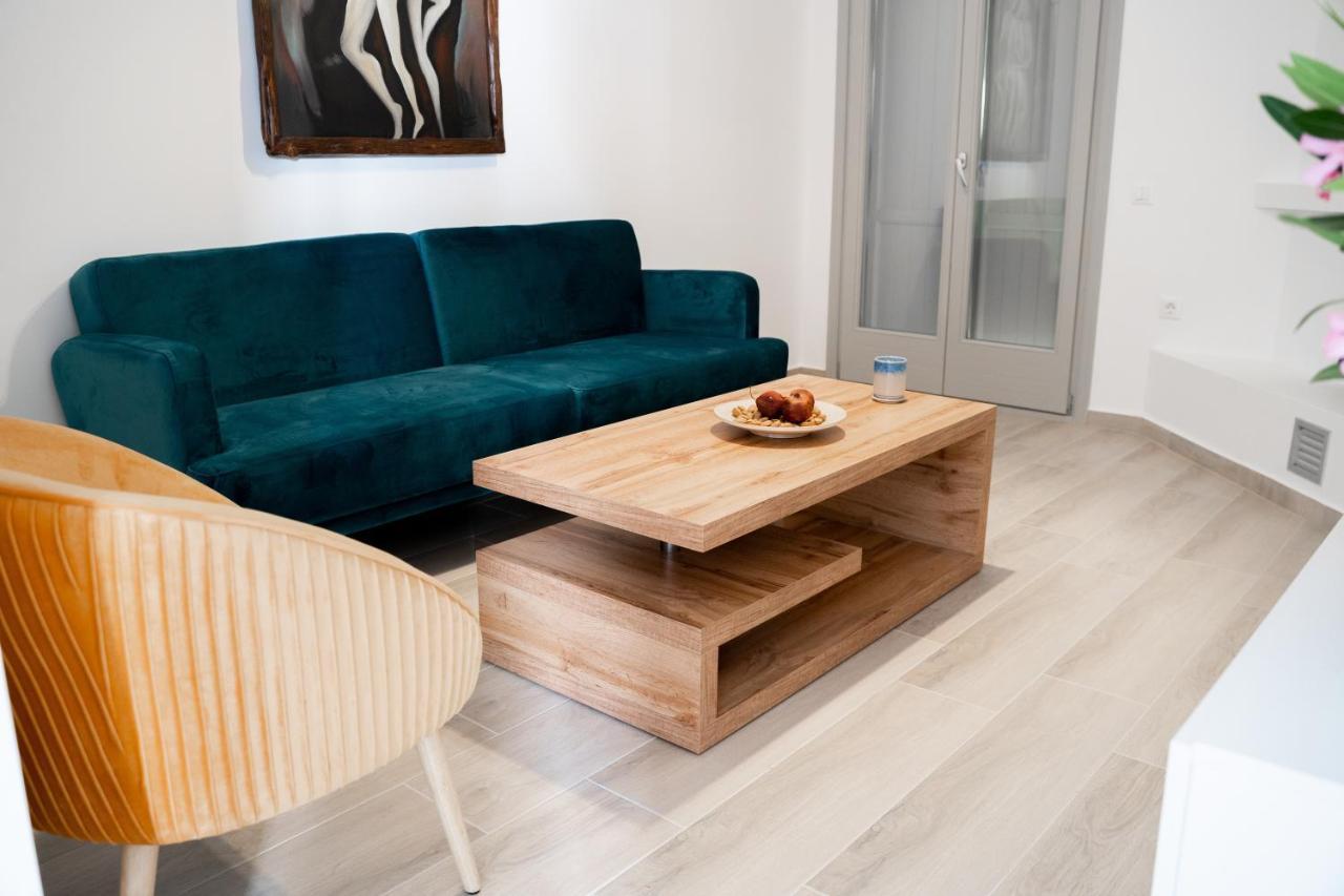 The Lighthouse Sunset View Suites Akrotírion 외부 사진