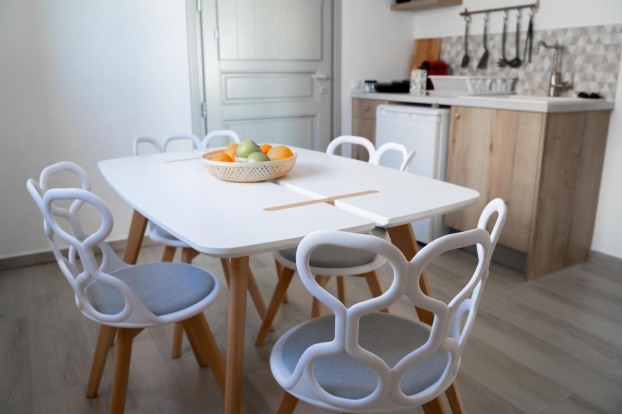 The Lighthouse Sunset View Suites Akrotírion 외부 사진